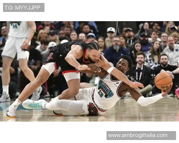 火箭队与雷霆队激烈对决腾讯视频全程直播精彩赛事盛况